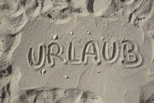 Wir sind auf Urlaub Ankündigung